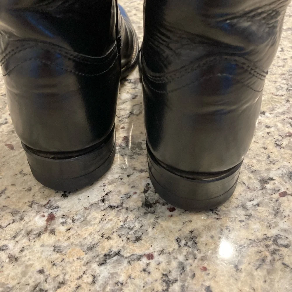 Justin Ropers - Picture 7 of 9